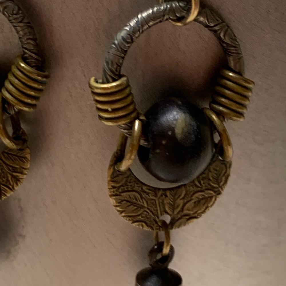 Jewelry - Picture 3 of 3